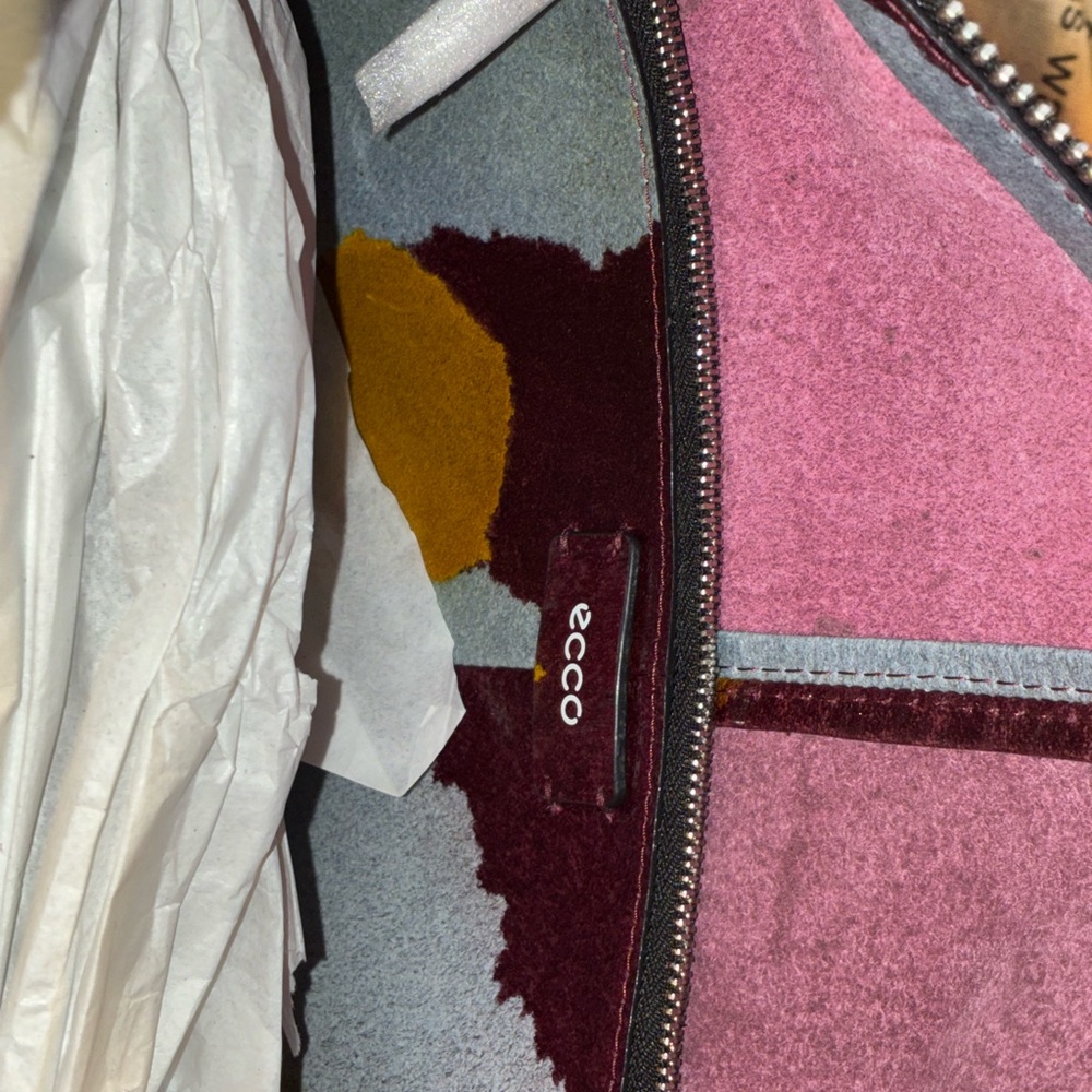 ECCO UPCYCLED LEATHER CAMO HOBO BAG - NEW WITH TAGS AND DUSTBAG - Picture 8 of 15